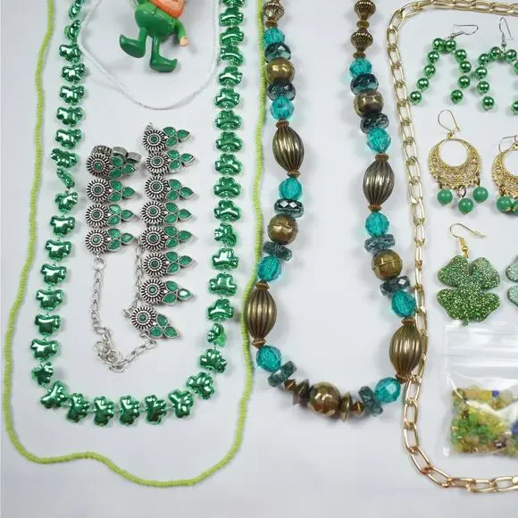 Junk Drawer Mixed Lot Jewelry Scrap Earrings Crafts Repurpose St. Patrick's Day - Picture 4 of 7